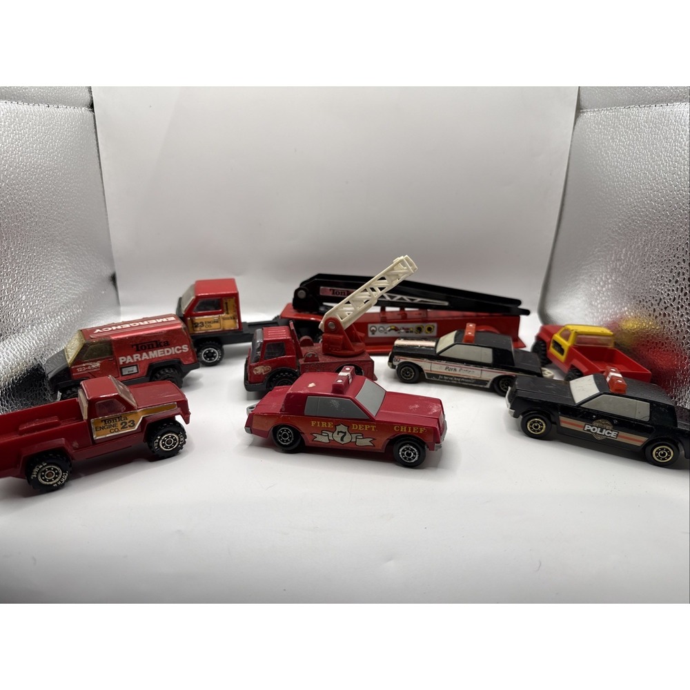 Vintage Tonka Truck & Car Lot Fire Truck, Police Car, Paramedic, Fire Chief
